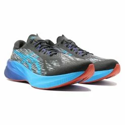 Asics Schoenen Novablast 3 - 1011B458-004 Zwart -SOLOGNAC shop schoenen novablast 3 1011b458 004 zwart 3